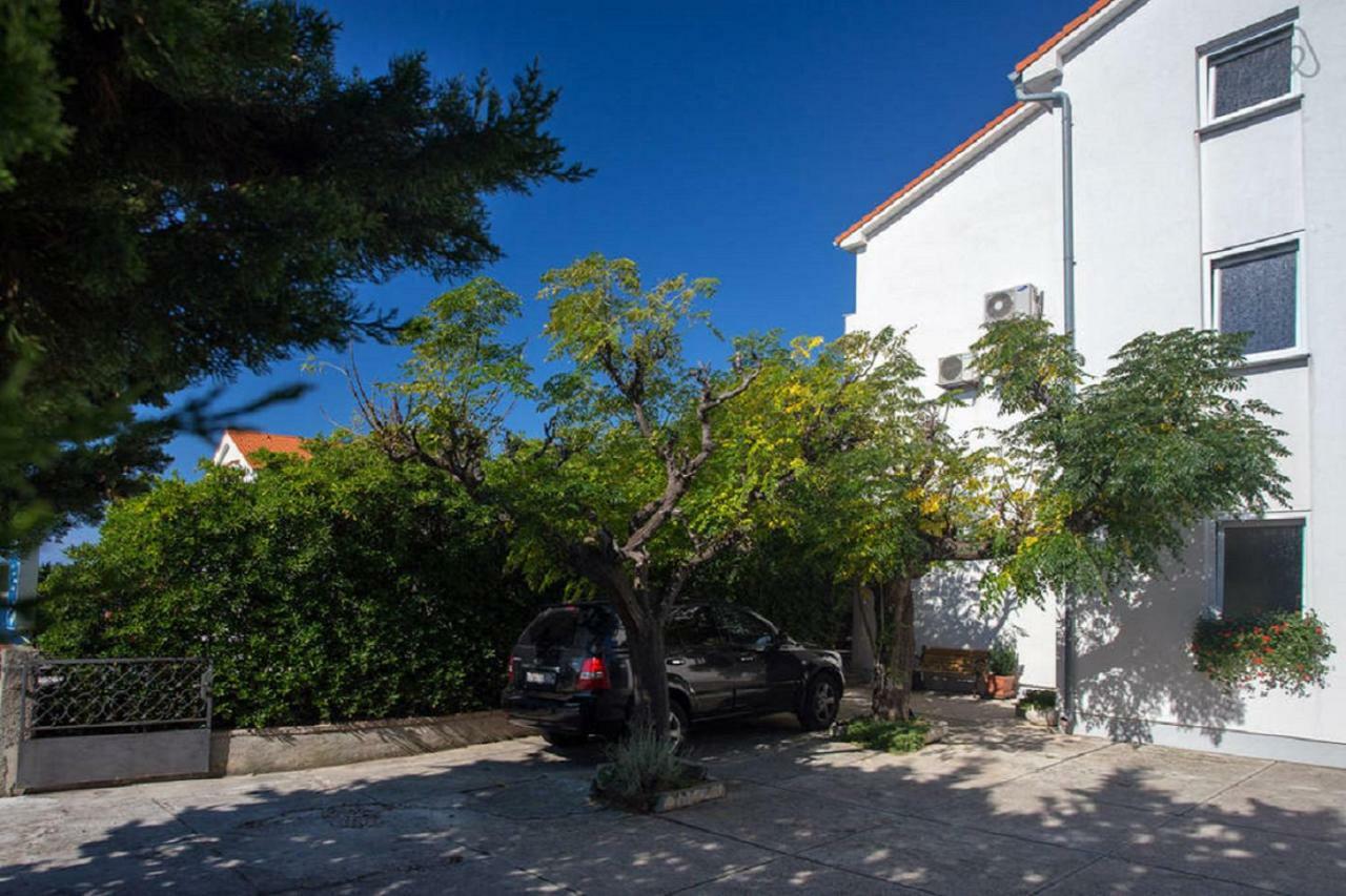 Guest House Mazuth II Banjol Exterior foto